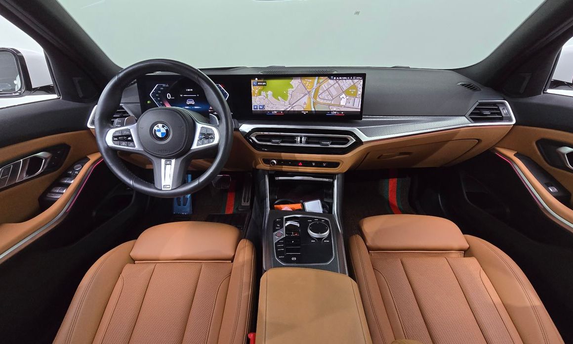 BMW 3-Series 2023