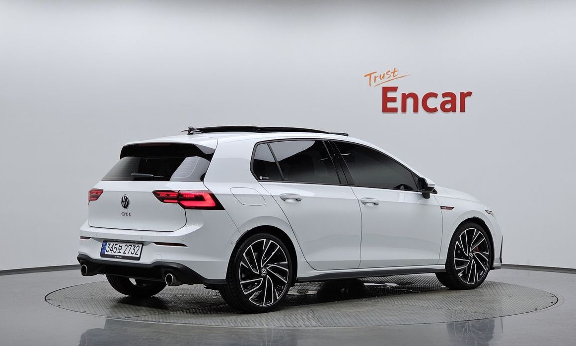 Volkswagen Golf 2024