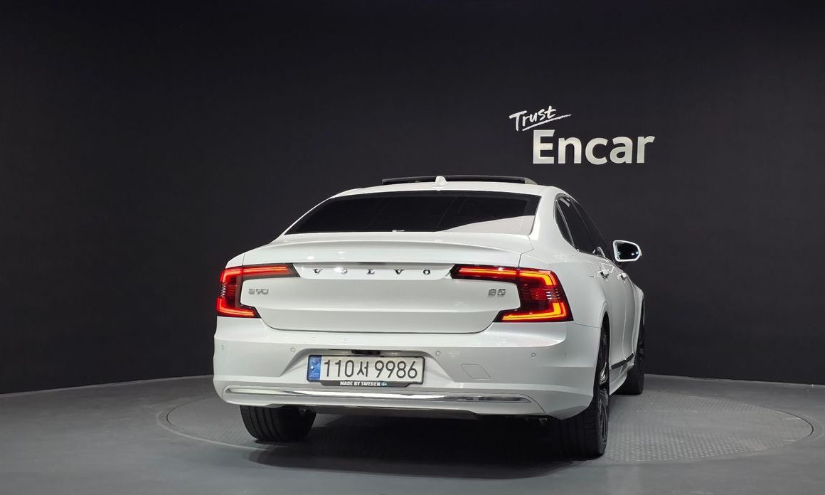 Volvo S90 2023