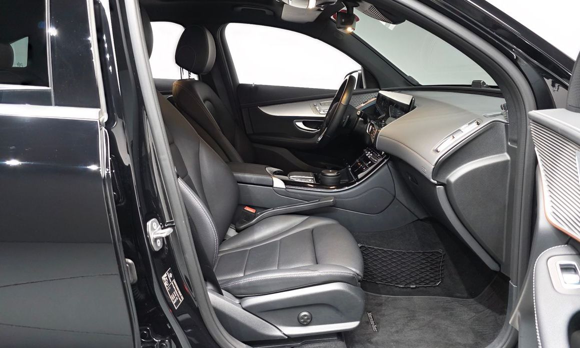 Mercedes-Benz EQC 2020