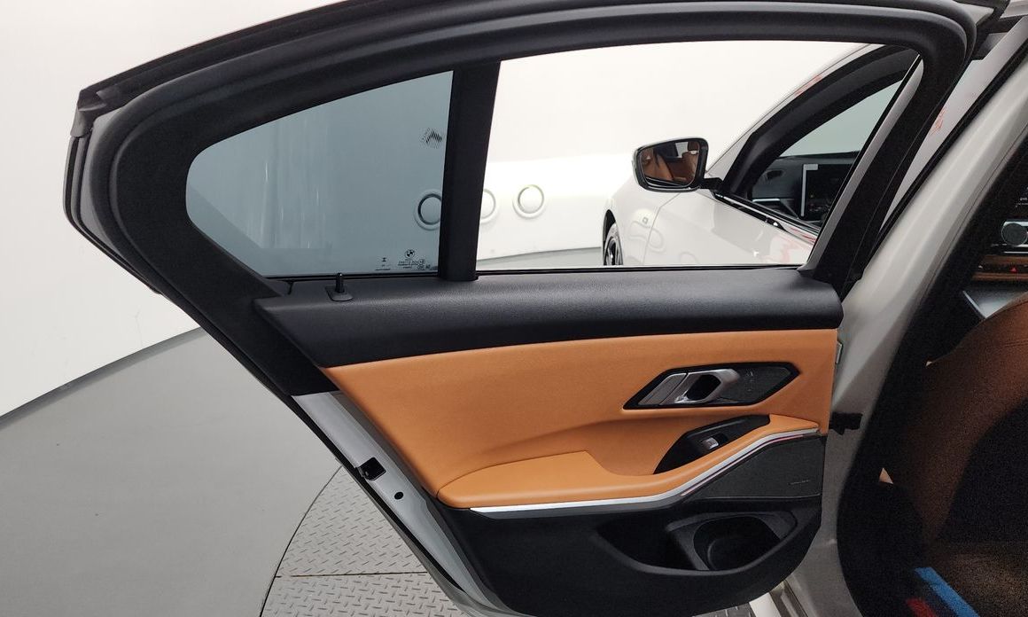 BMW 3-Series 2024