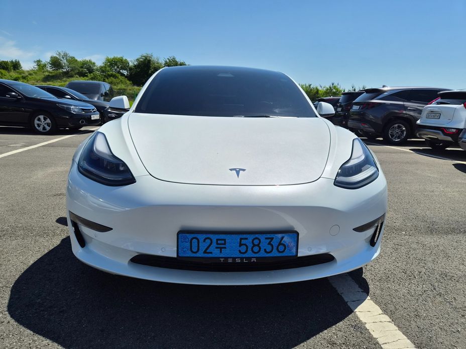Tesla Model 3 2022