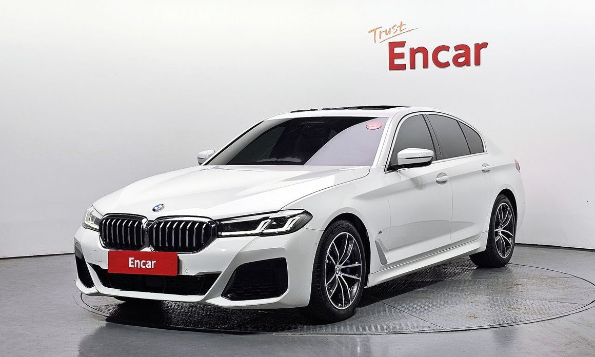 BMW 5-Series 2023