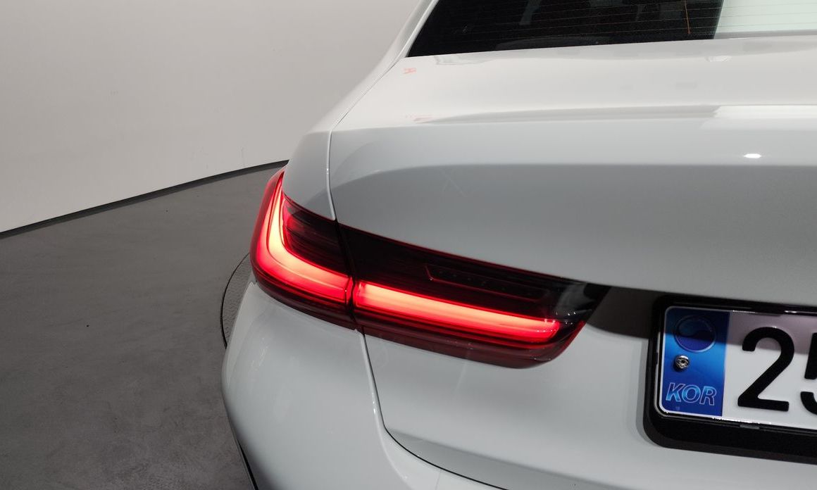 BMW 3-Series 2024