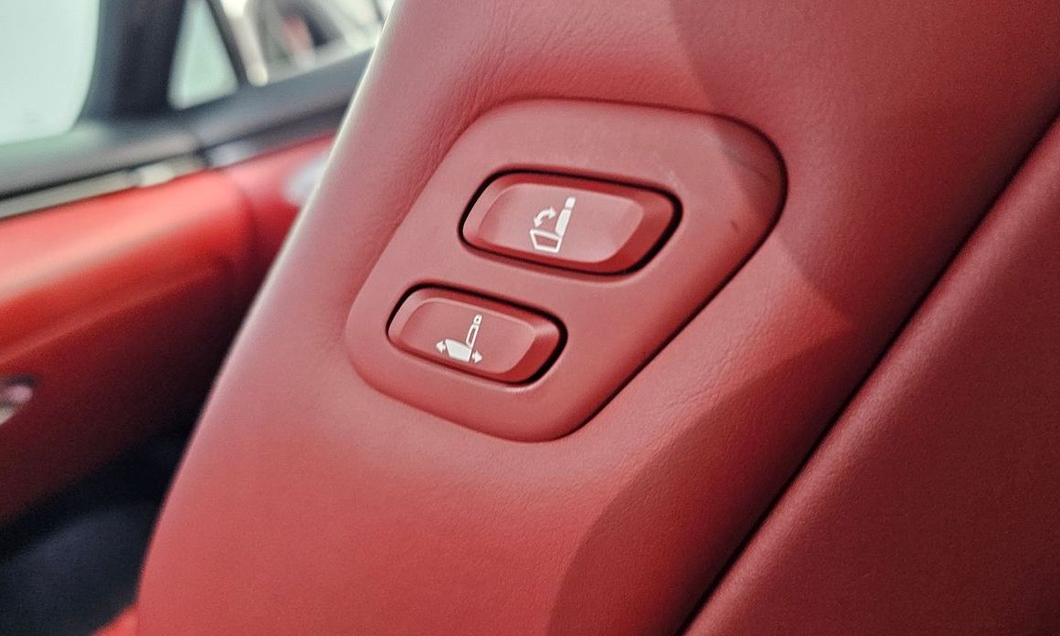 Genesis GV70 2021