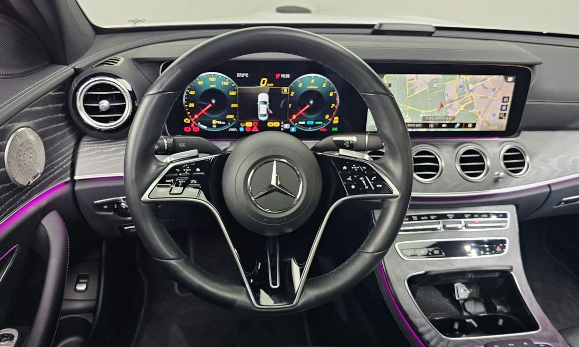 Mercedes-Benz E-Class 2022