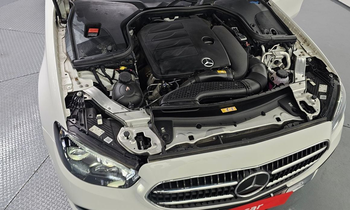 Mercedes-Benz E-Class 2022