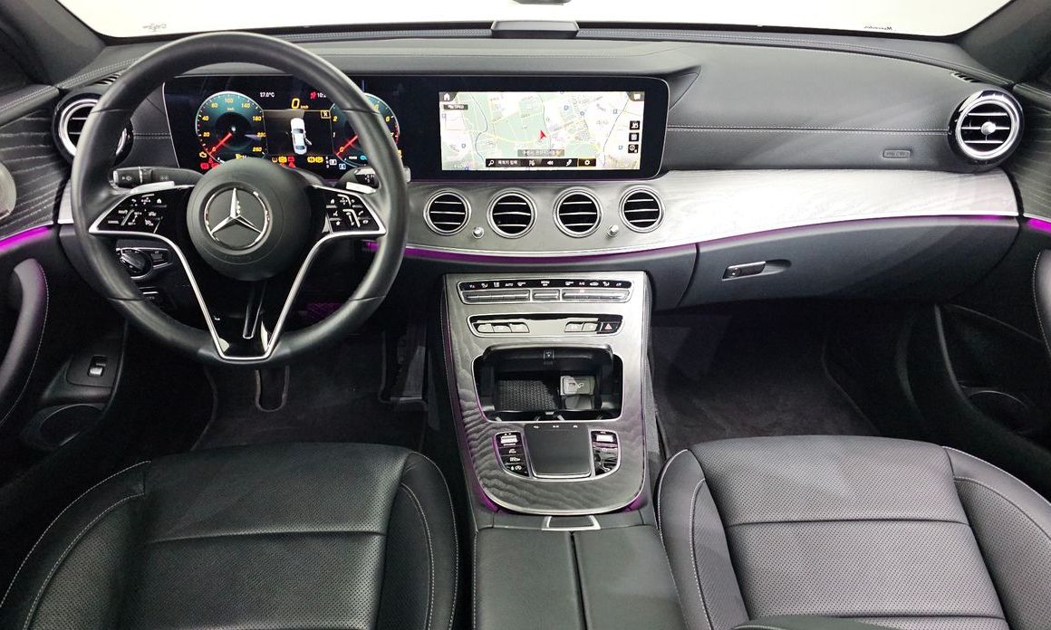 Mercedes-Benz E-Class 2022