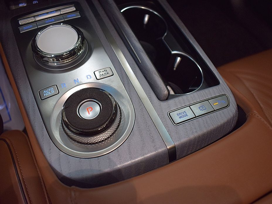 Genesis G80 2023