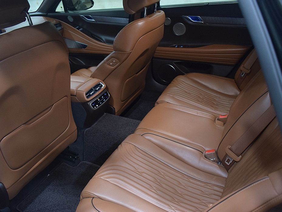 Genesis G80 2023