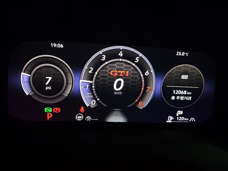 Volkswagen Golf 2025