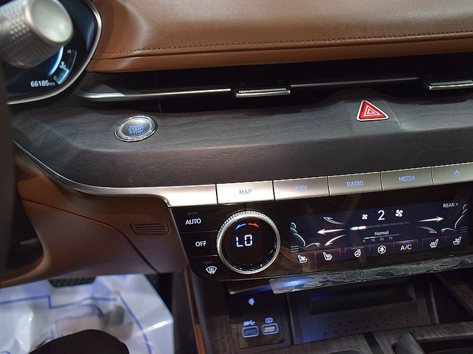 Genesis G80 2023