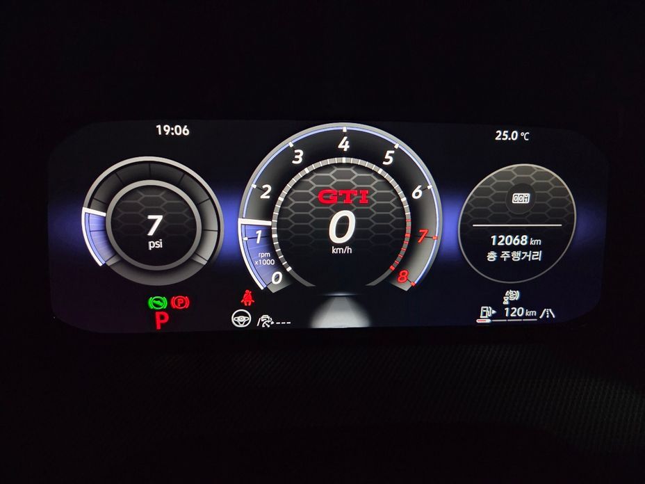 Volkswagen Golf 2025