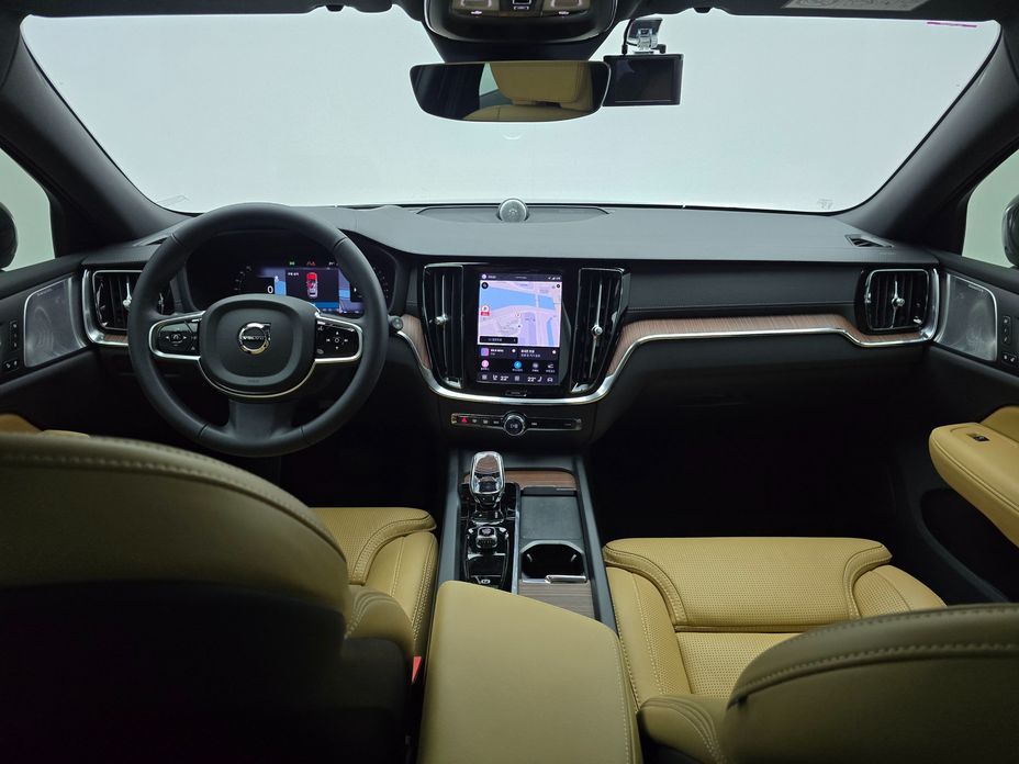 Volvo V60 2024