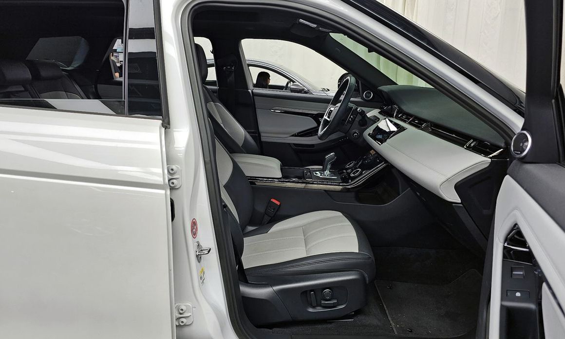 Land Rover Range Rover Evoque 2023