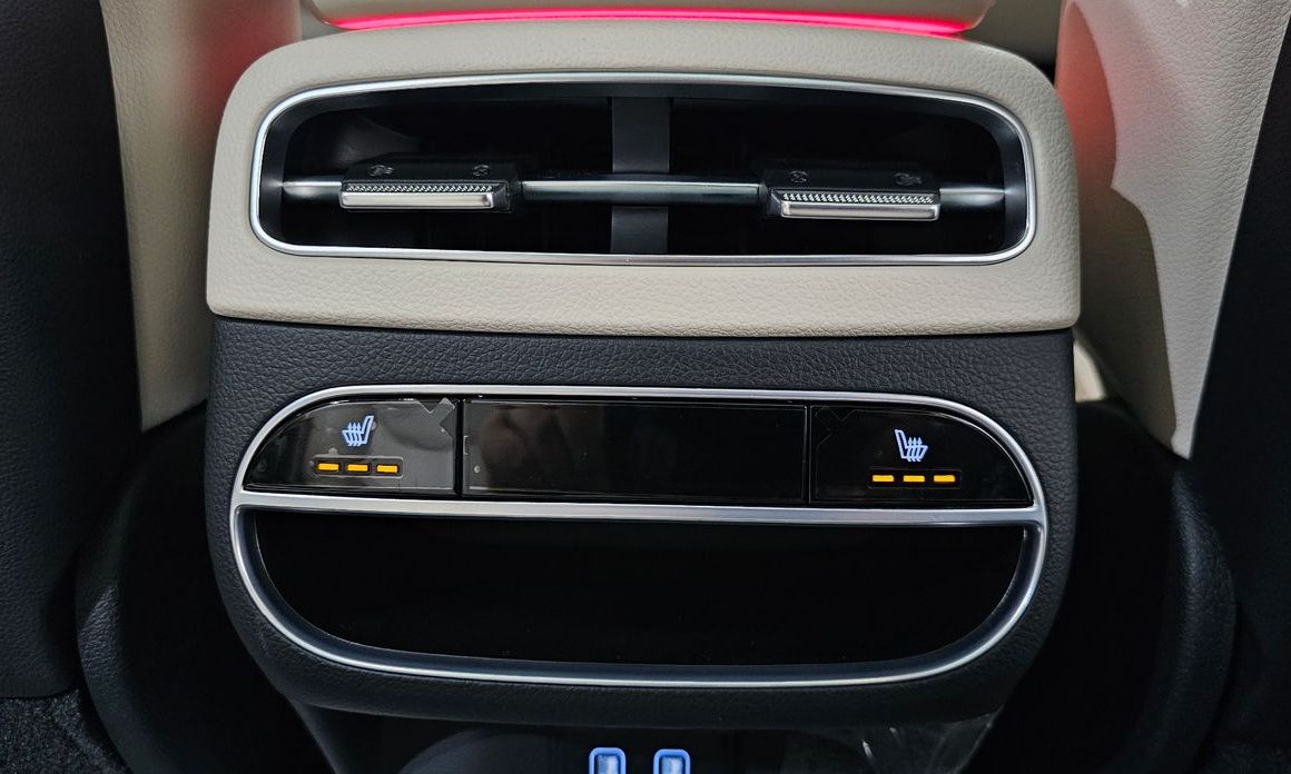 Genesis GV70 2023