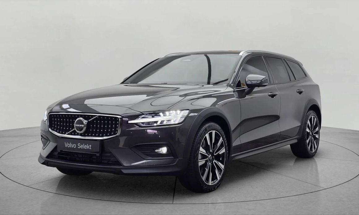 Volvo V60 2024