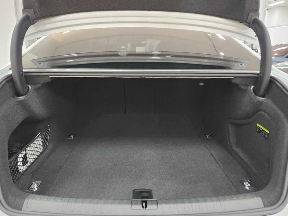 Audi A6 2025