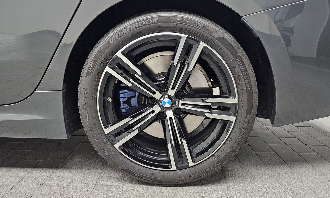 BMW 3-Series 2025