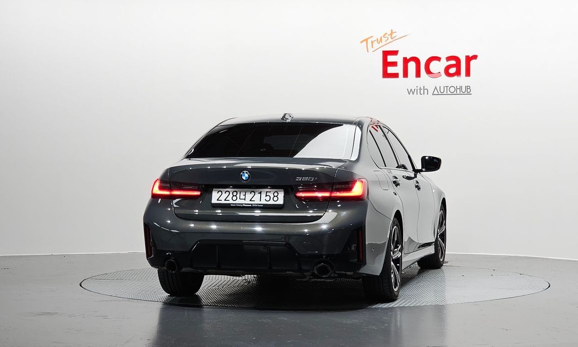 BMW 3-Series 2025