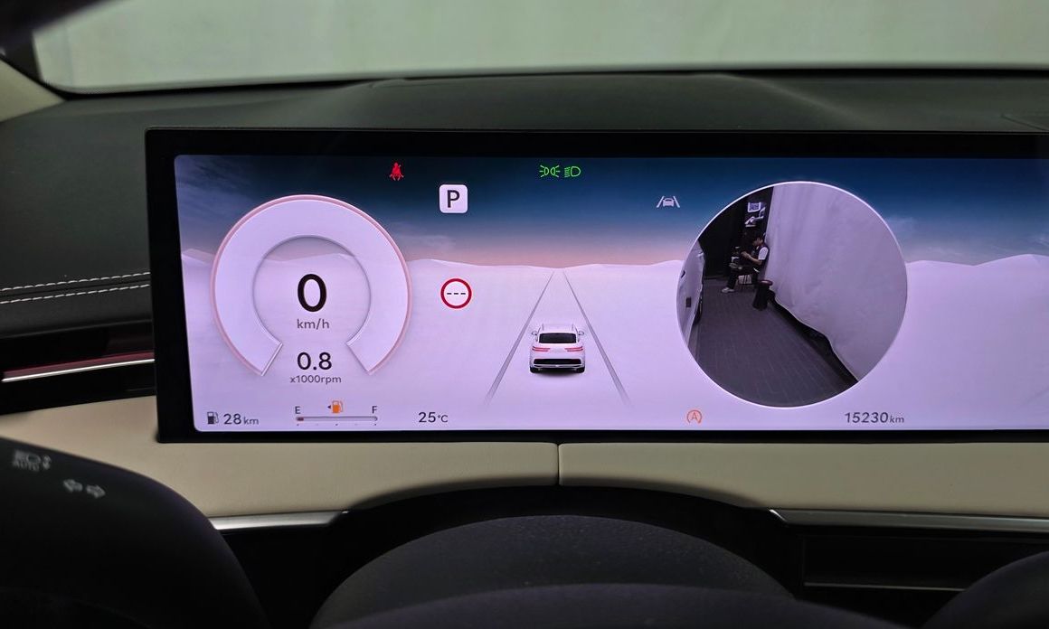 Genesis GV70 2025