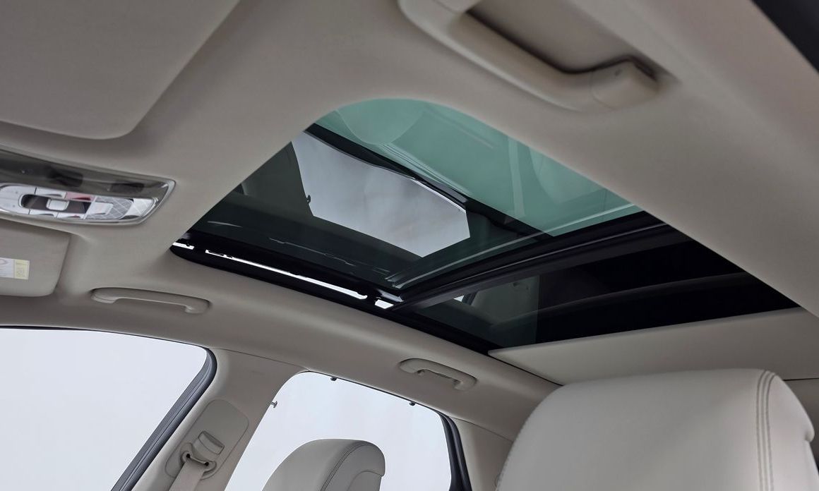 Genesis GV70 2025