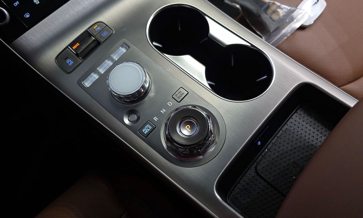 Genesis GV70 2025
