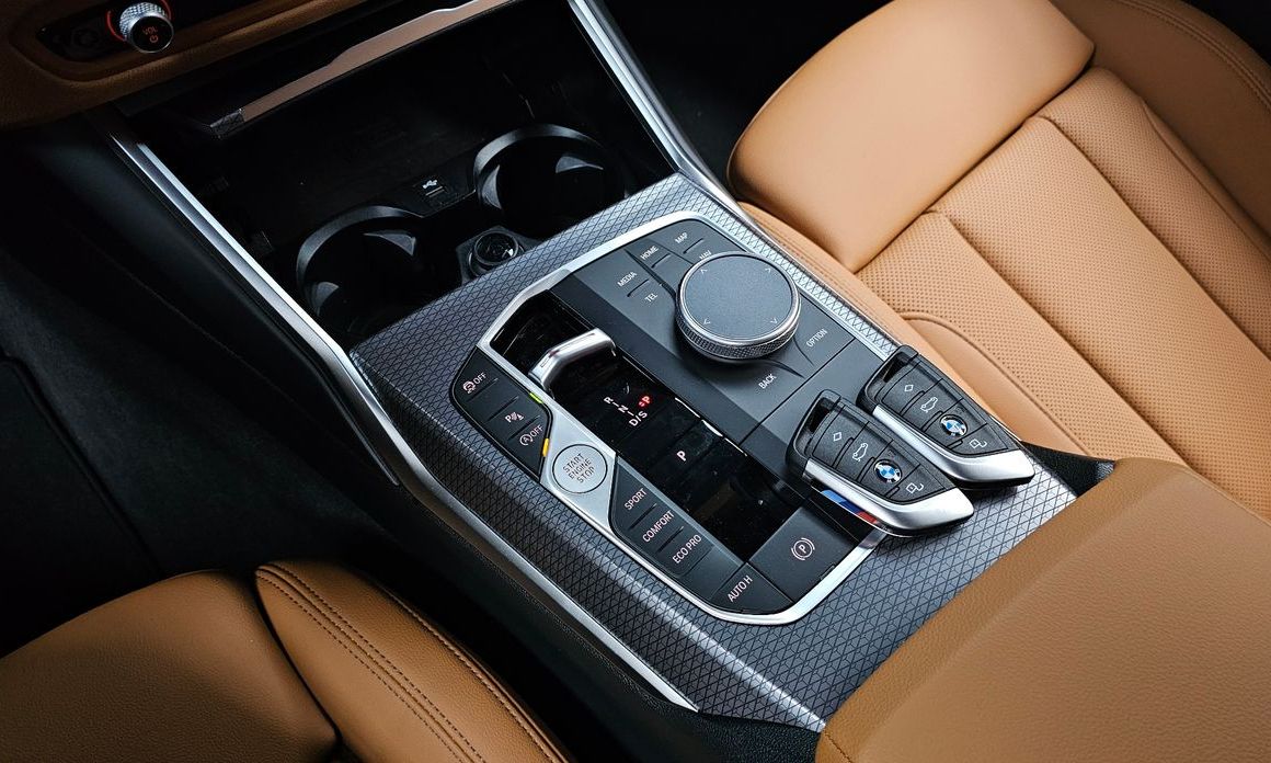 BMW 3-Series 2025