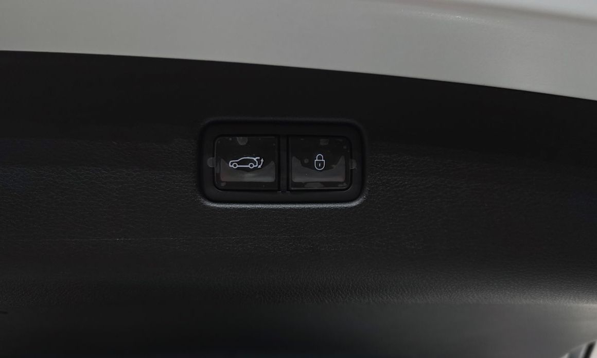 Genesis GV70 2025