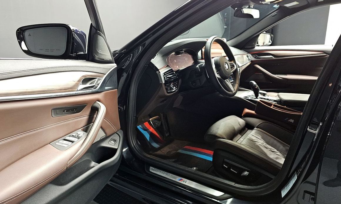 BMW 5-Series 2021