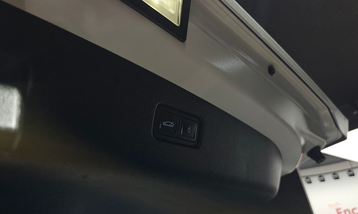 Genesis GV70 2025