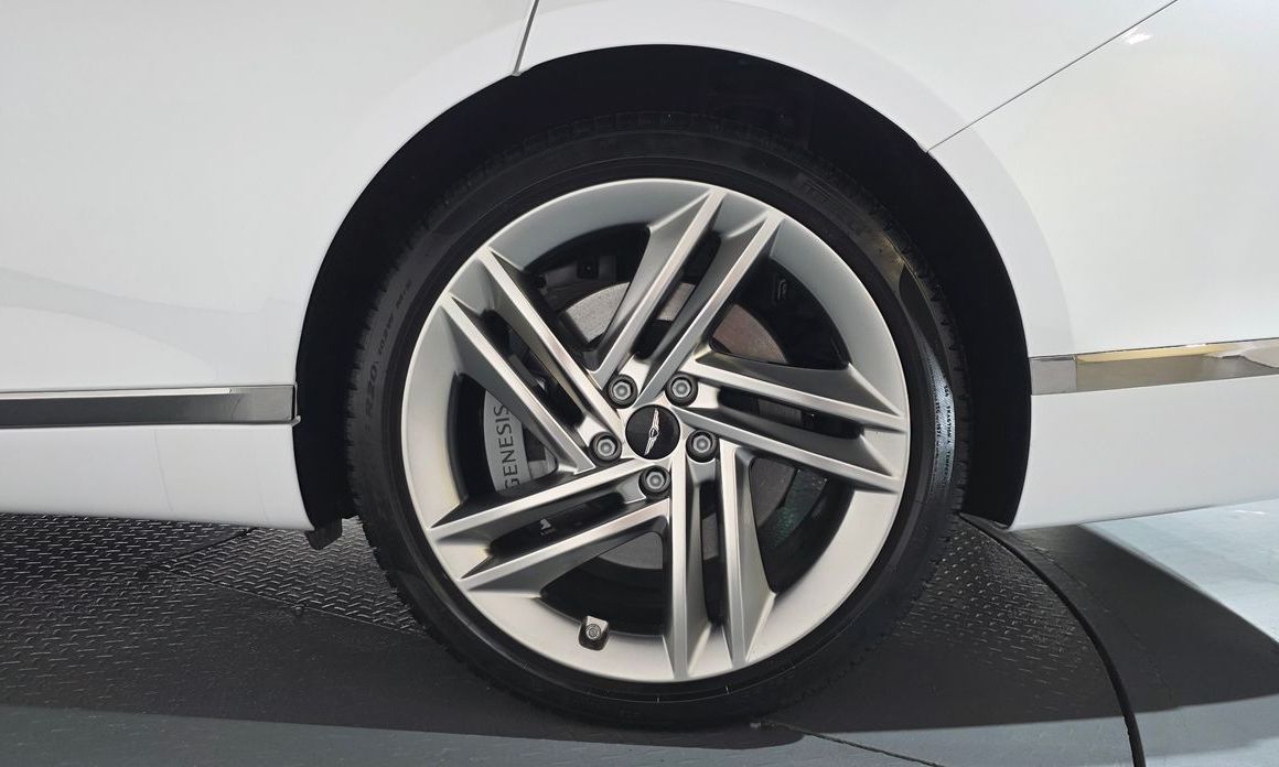 Genesis G80 2025