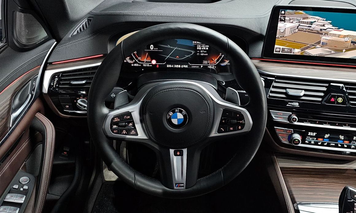BMW 5-Series 2021