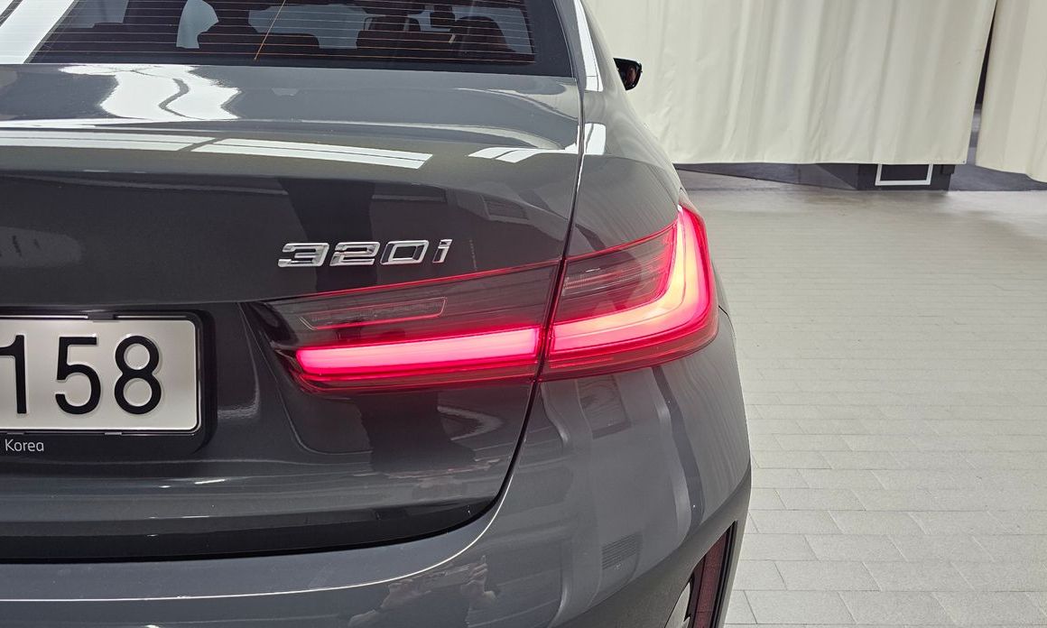 BMW 3-Series 2025