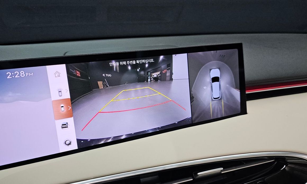 Genesis GV70 2025