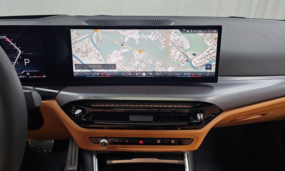 BMW 3-Series 2025