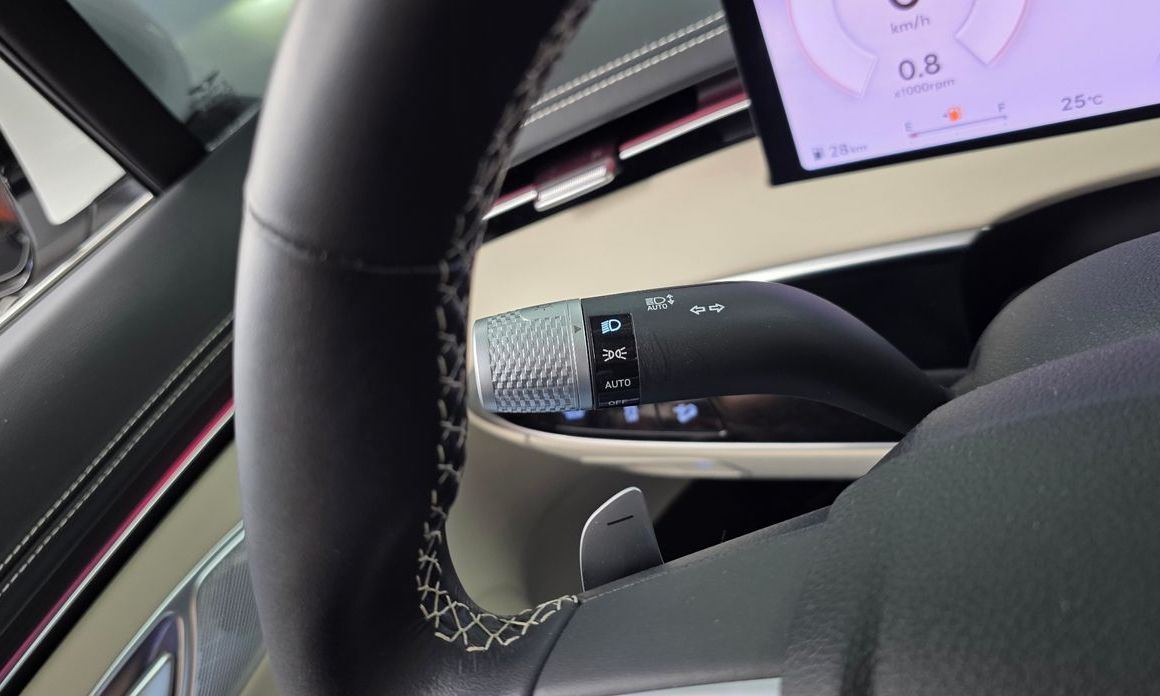 Genesis GV70 2025