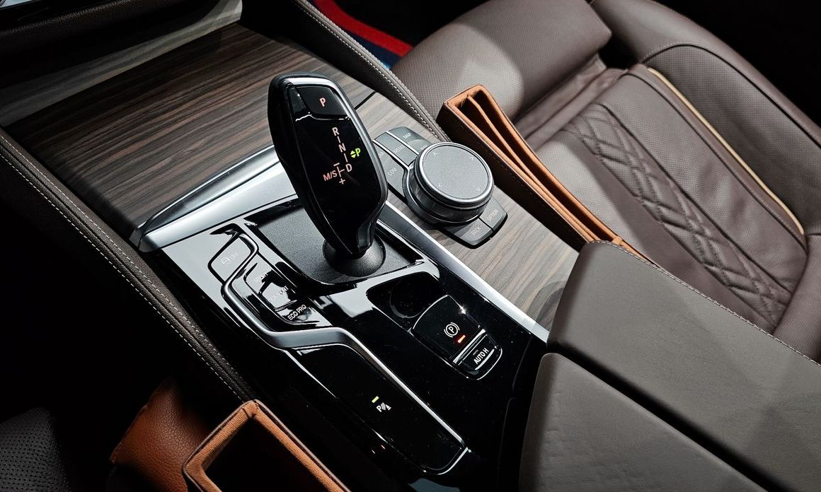 BMW 5-Series 2021