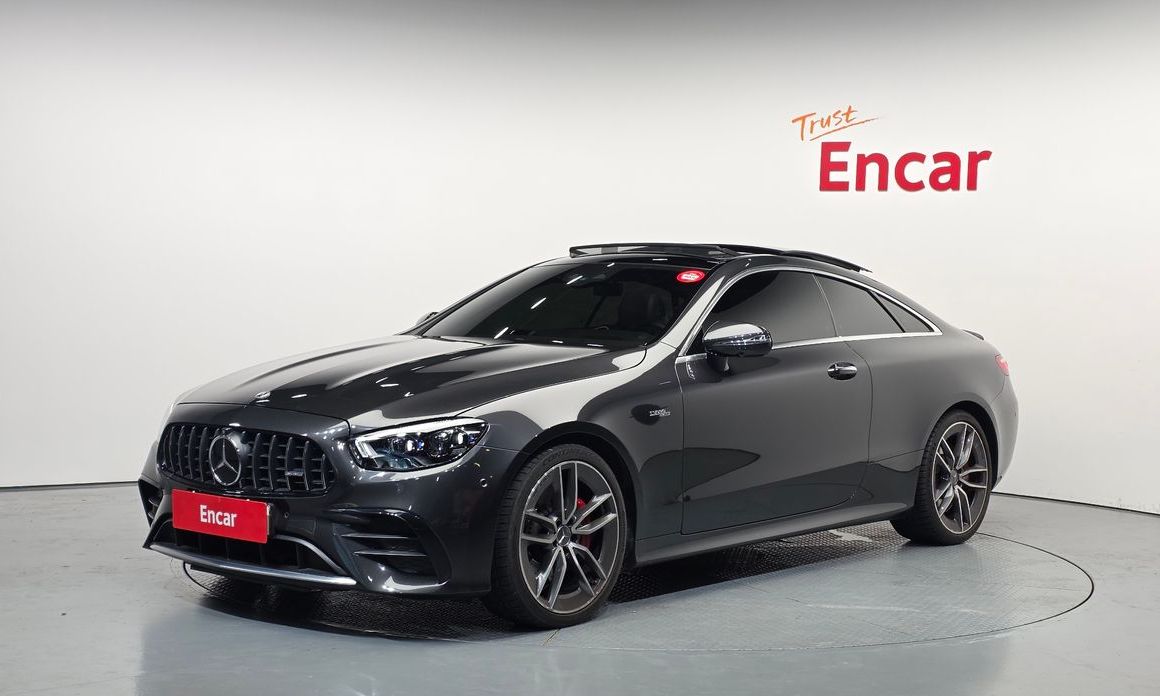 Mercedes-Benz E-Class 2022