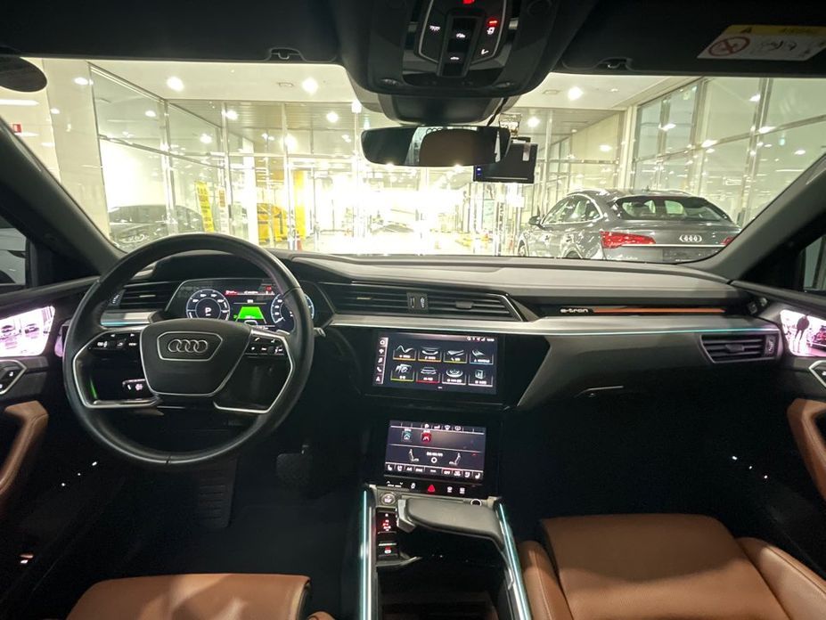 Audi e-tron 2022