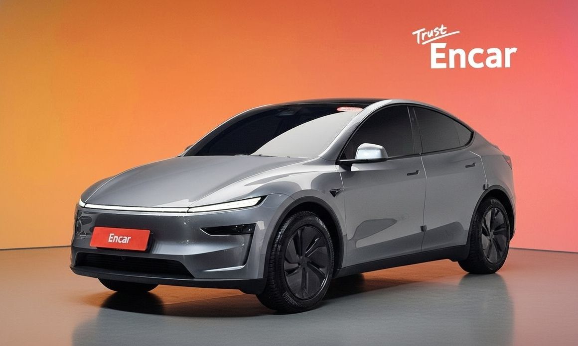 Tesla Model Y 2025