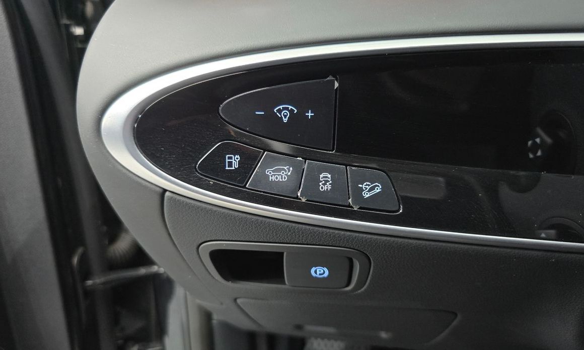Genesis GV70 2025