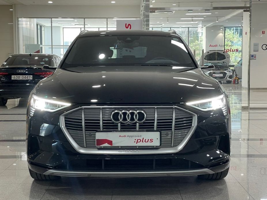Audi e-tron 2022
