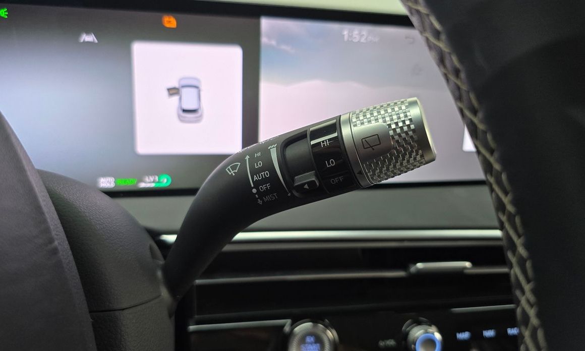 Genesis GV70 2025