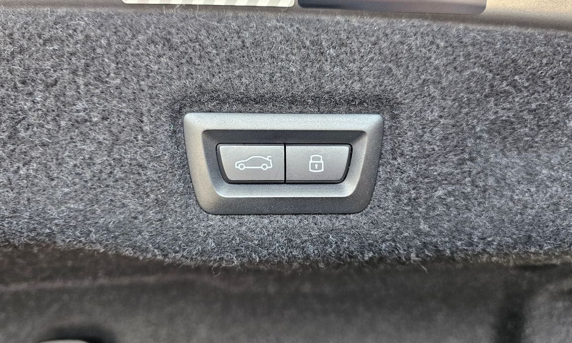 BMW 5-Series 2025