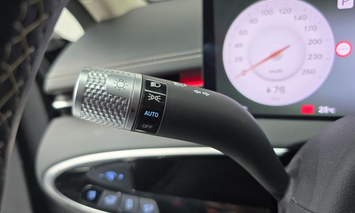 Genesis GV70 2025