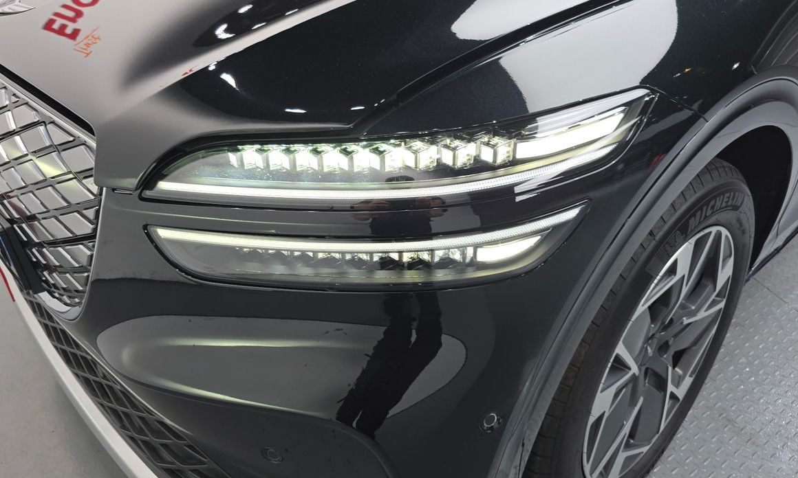 Genesis GV70 2025