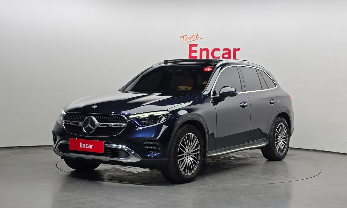 Mercedes-Benz GLC-Class 2023