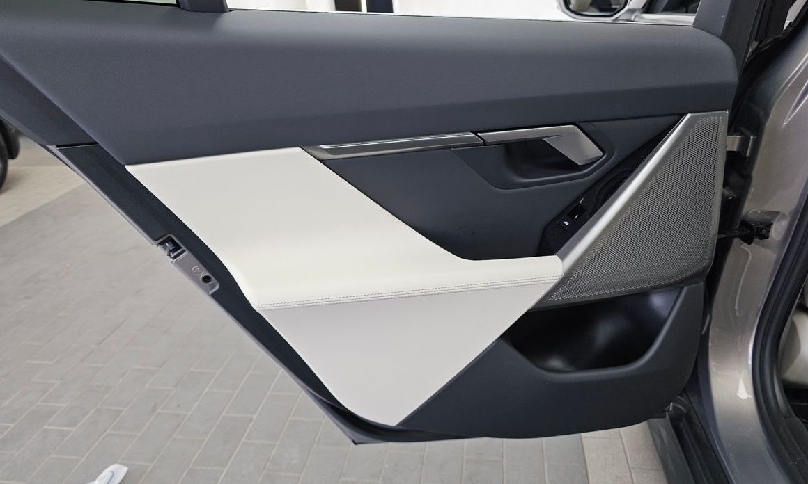 BMW 5-Series 2025