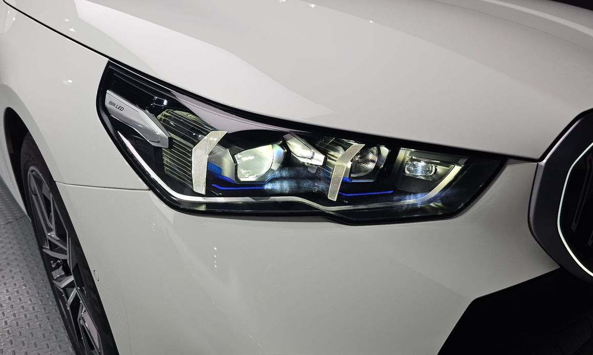 BMW 5-Series 2025